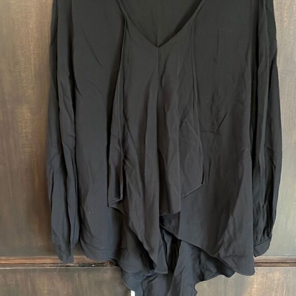 Soft Surroundings Black Rayon Asymmetrical Top Blouse Medium - Picture 3 of 5